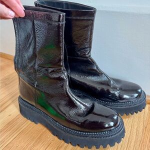 Seychelles Black Patent Leather Ankle Boots 8.5